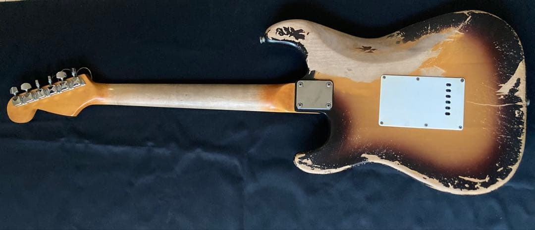 12ストラトキャスタータイプ ニトロセルロースラッカー塗装傷や汚れあり