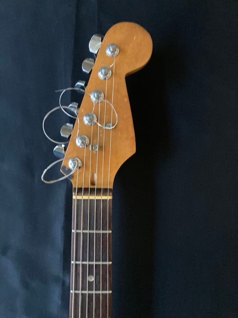 12ストラトキャスタータイプ ニトロセルロースラッカー塗装傷や汚れあり