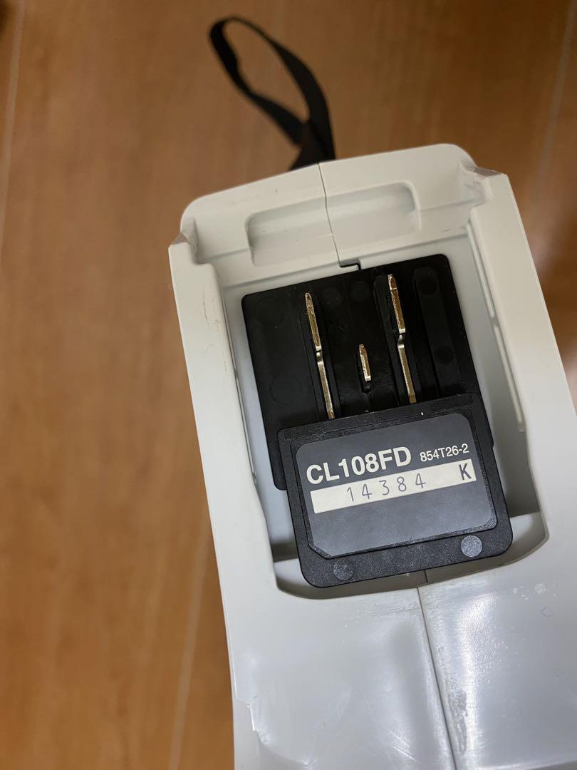マキタ掃除機　充電式クリーナ　CL108FD