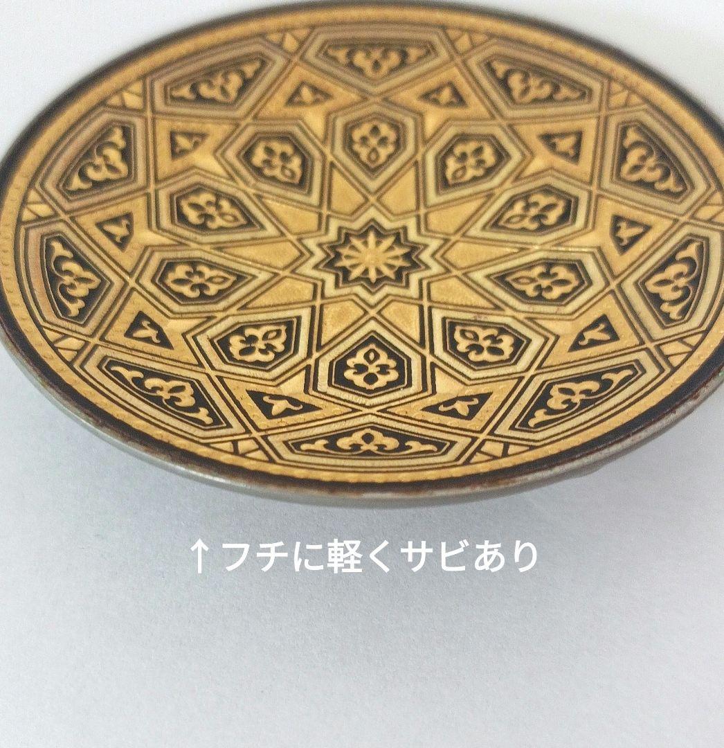 スペイン　トレド　象嵌細工「ダマスキナード」　飾り皿（花鳥　径約１０ｃｍ） スペイン トレド 象嵌細工「ダマスキナード」 飾り皿（花鳥 径約
