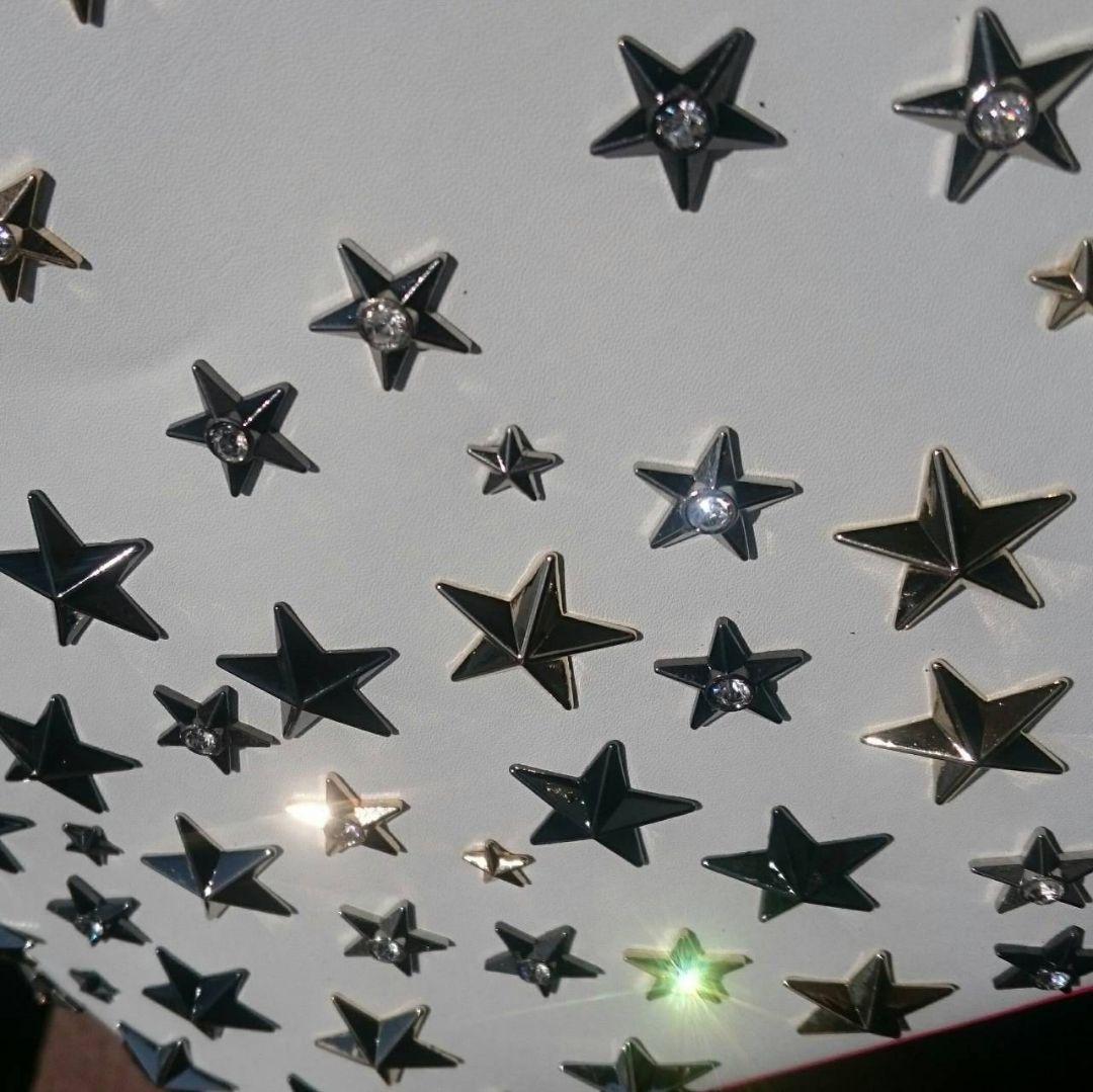 ラインストーン埋め込みスタースタッズ使用　星スタッズバッグ　М　ホワイト