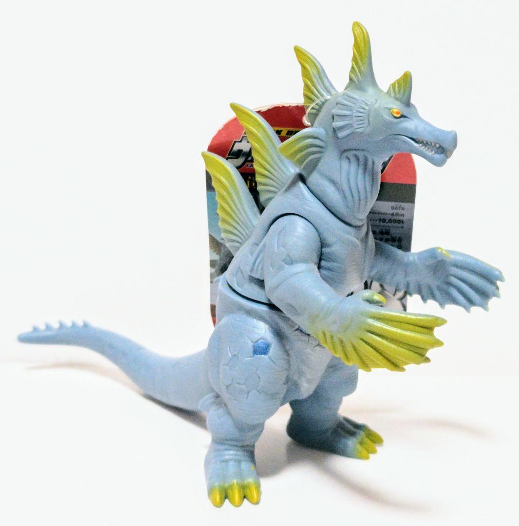 【レア】ウルトラマン怪獣・巨大フィギュア！！ Amazon.com: バンダイ(BANDAI) Ultraman Decker Ultra Kaiju DX