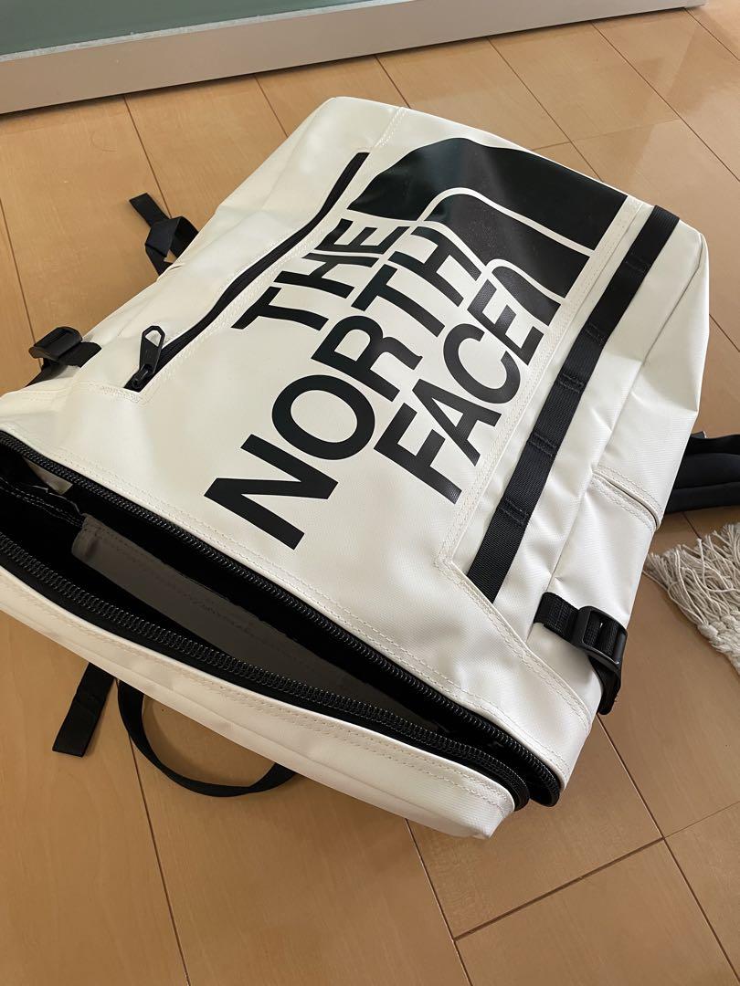 THE NORTH FACE ノースフェイスバックパック　白ヒューズボックス 2