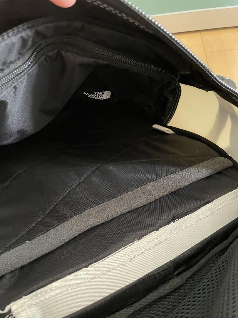 THE NORTH FACE ノースフェイスバックパック　白ヒューズボックス 2