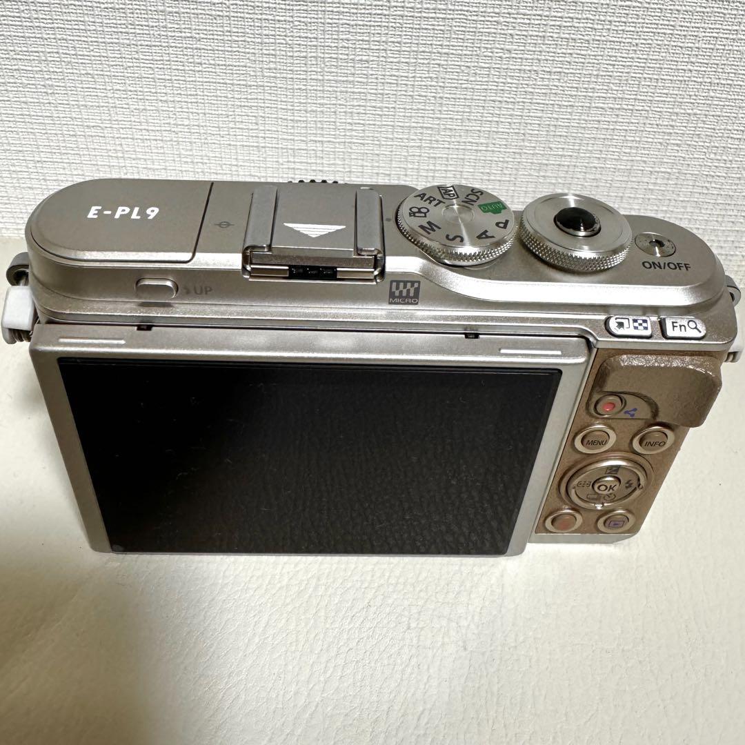 OLYMPUS E-PL9 E-PL9 EZ ダブルズームキット　ブラウン