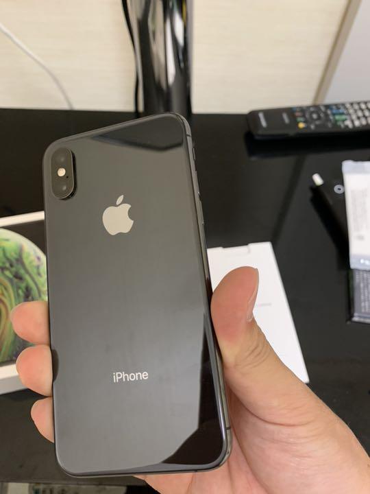iPhone XS docomo版SIMロック解除品