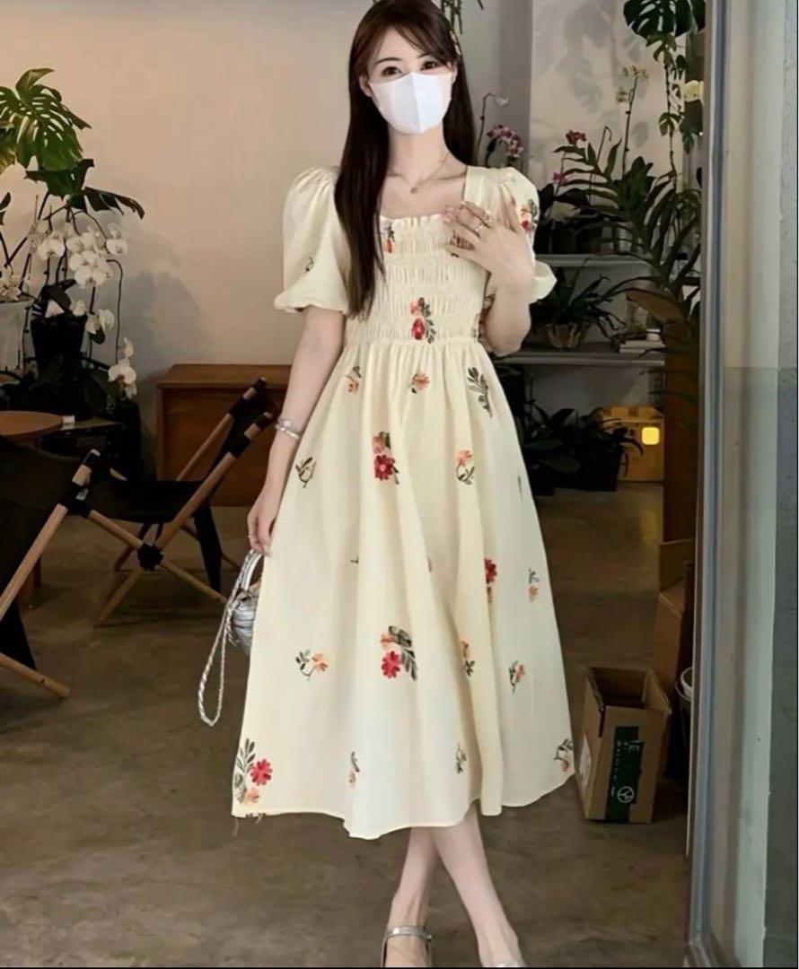 花柄 ワンピース ミディ丈 パフスリーブ 長袖 おしゃれ 楽天市場】花柄ワンピース Vネック 全2色 パフスリーブ 黒