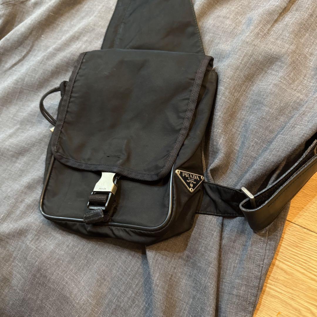 【prada】\"archive shoulder bag\"