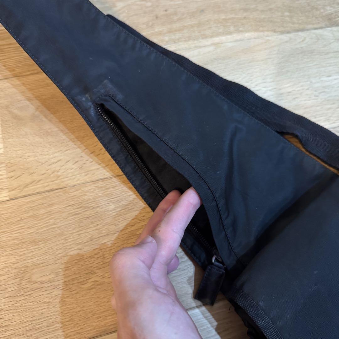 【prada】\"archive shoulder bag\"