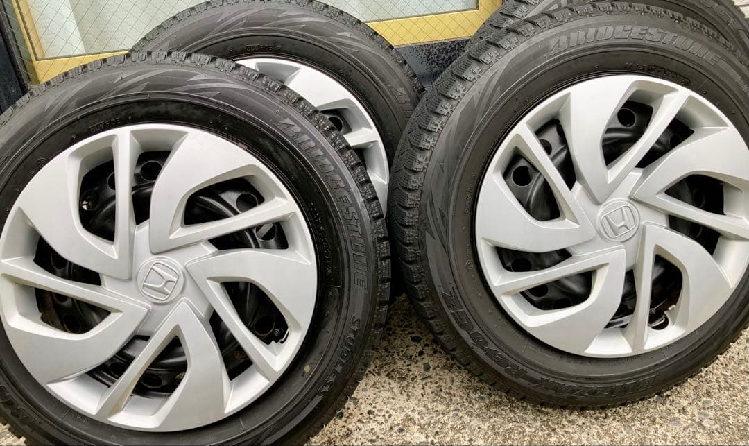 新潟 手渡し限定　BS185/65R15＋フリードGB純正ホイールキャップ
