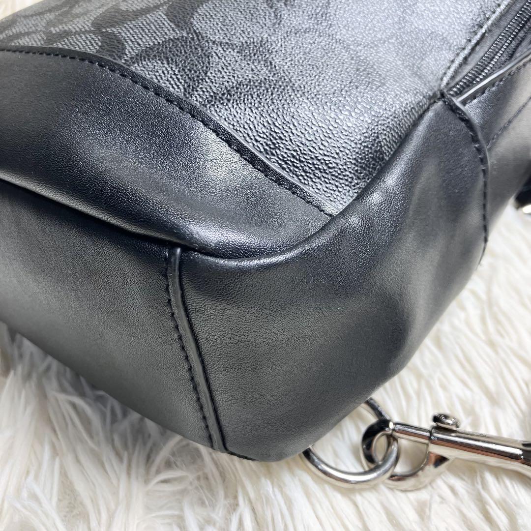 COACH ボディバッグ シグネチャー チャコール クロスボディ