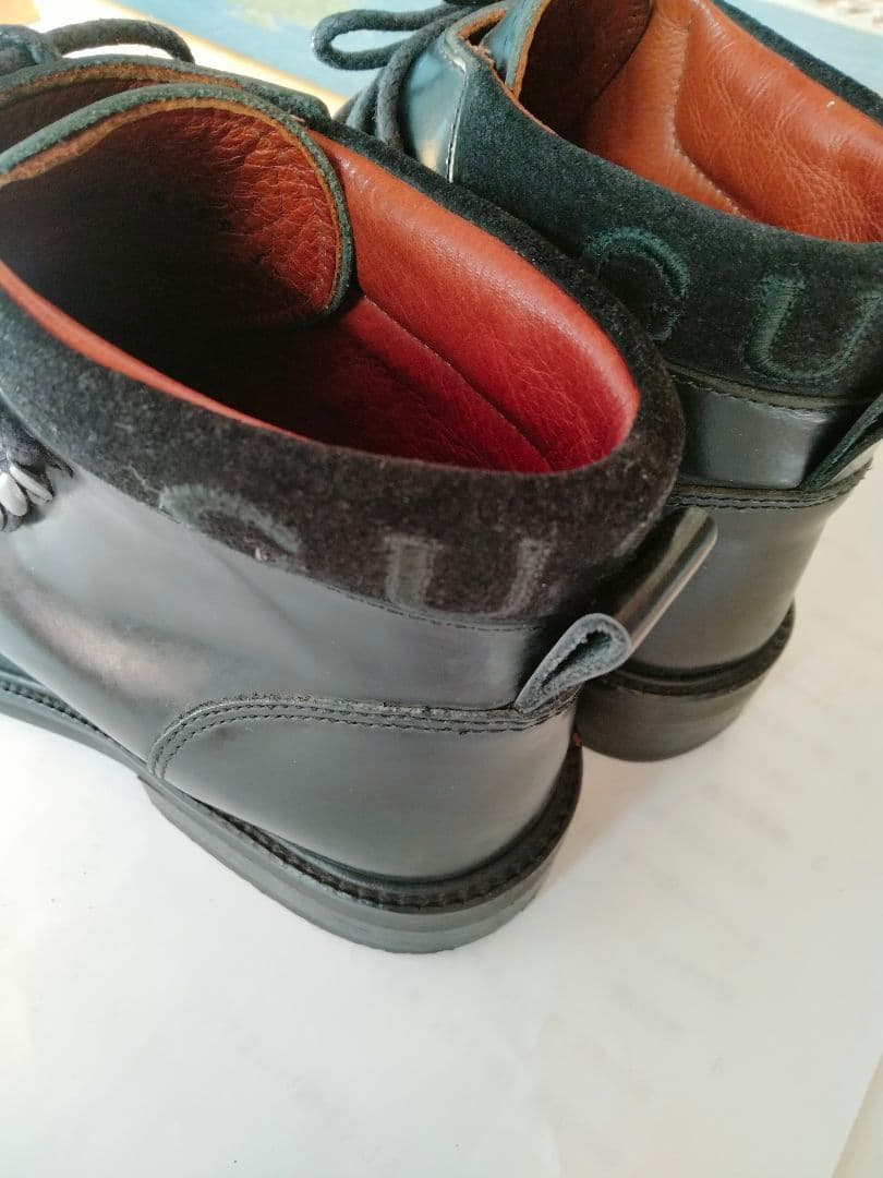 GUCCI 黒ブーツ 35　免税店購入