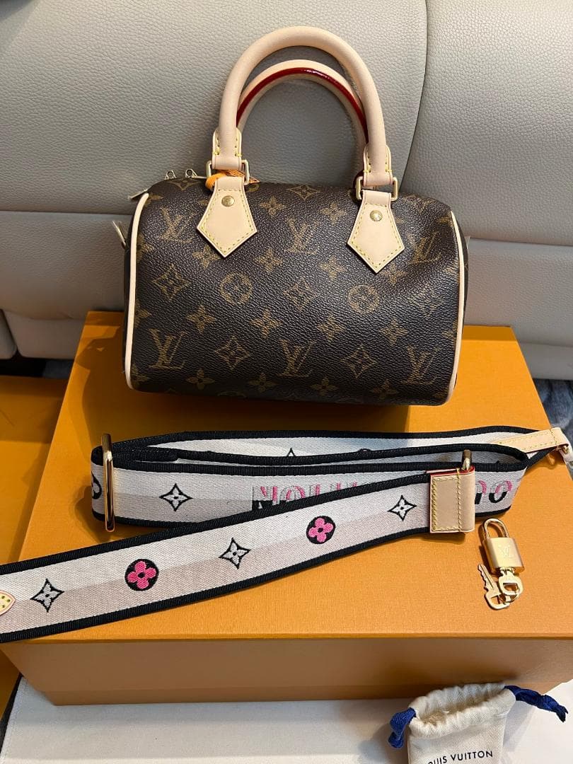 LOUIS VUITTONEJFondation Louis Vuitton