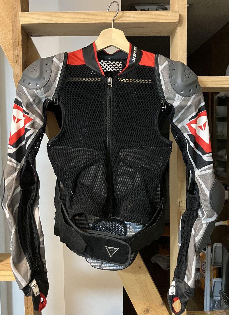 Dainese ダイネーゼ 上半身 脊髄 プロテクター メッシュ バイク