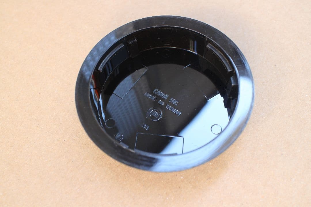 Canon EF 100mm f/2.8L Macro IS USM