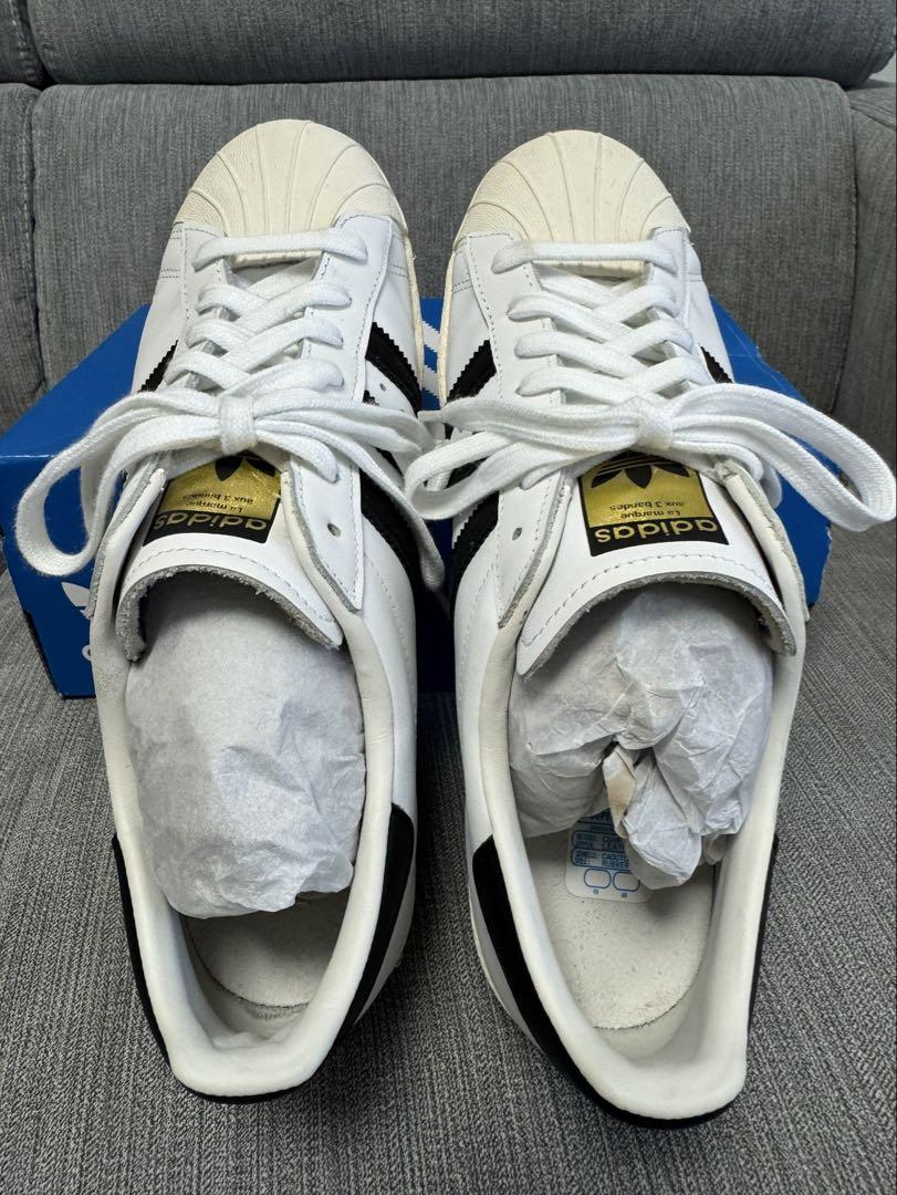 adidas SUPERSTAR 80s G61070 金ベロ 廃盤　27cm adidas SUPERSTAR 80s G61070 27.5cm 金ベロ - メルカリ