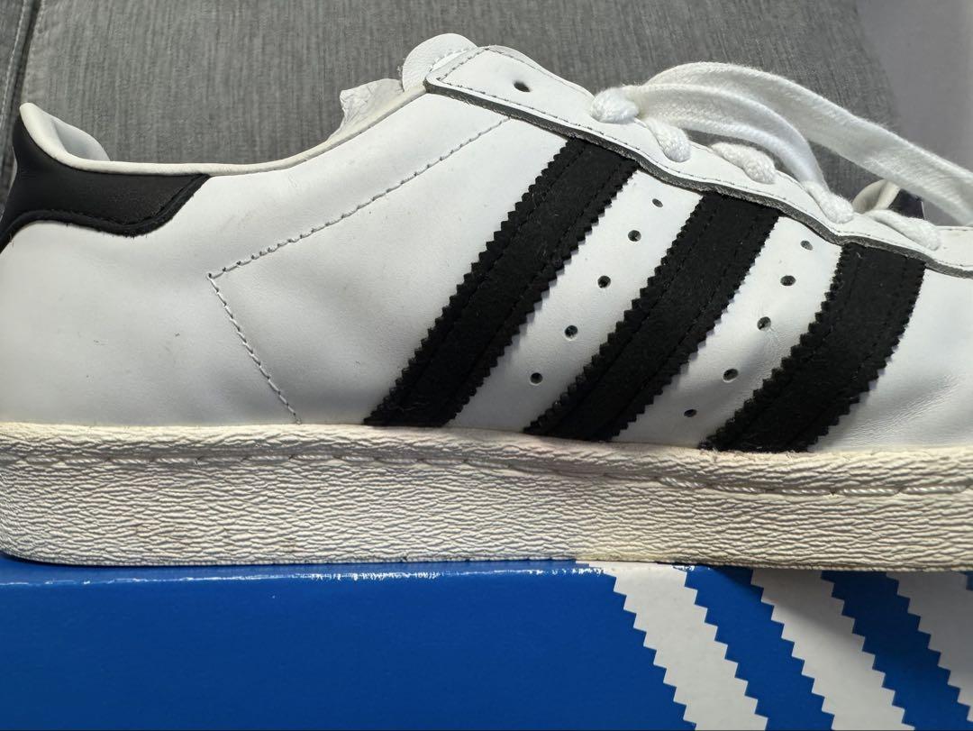 adidas SUPERSTAR 80s G61070 金ベロ 廃盤　27cm adidas SUPERSTAR 80s G61070 27.5cm 金ベロ - メルカリ