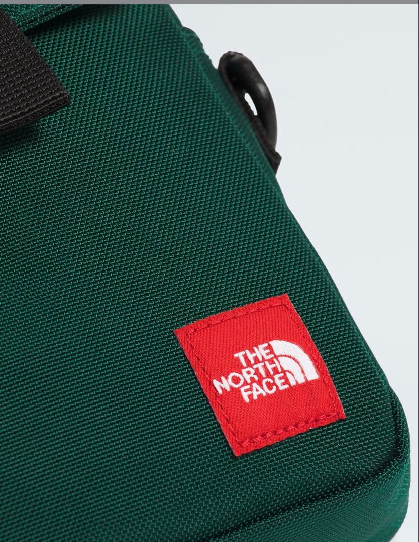 ノースフェイス　レッドボックススモールキャリーバッグ　直営店限定　定価以下