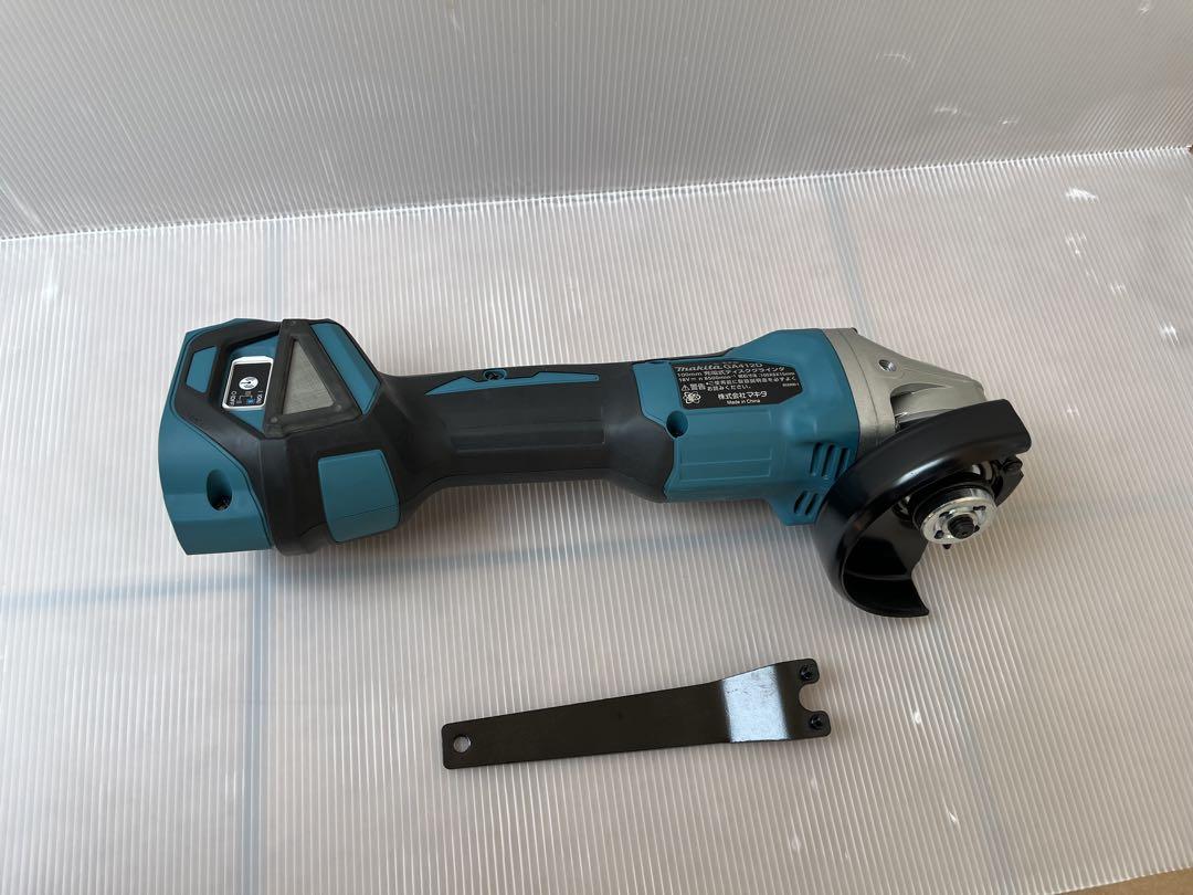 18V