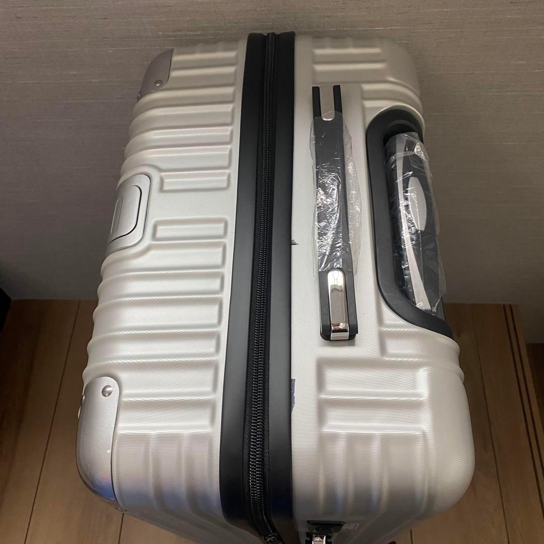 シルバー　Mサイズ　スーツケース キャリーバッグ キャリーケース 65L