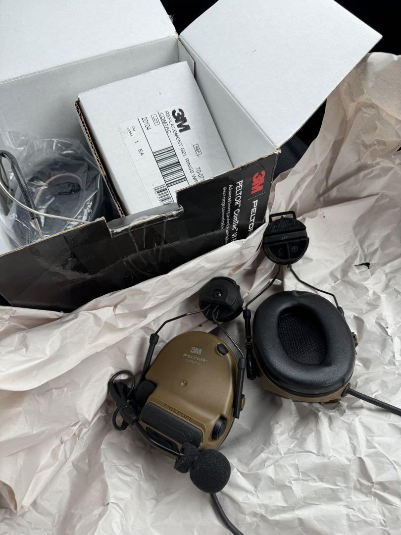 実物 PELTOR Comtac VI ヘッドセット