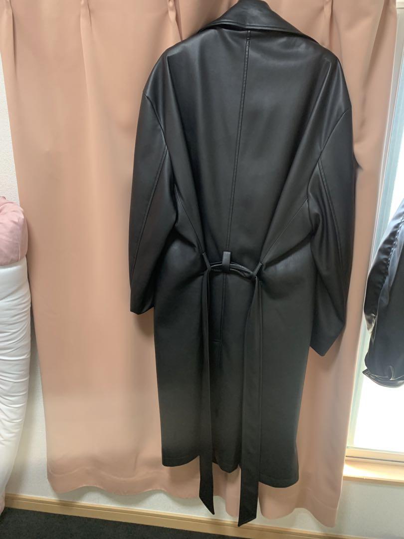ZARA レザートレンチコート