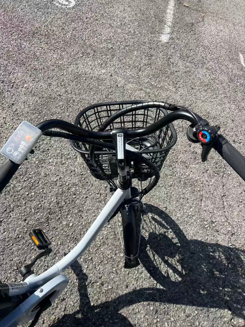 電動アシスト三輪自転車やや傷や汚れあり