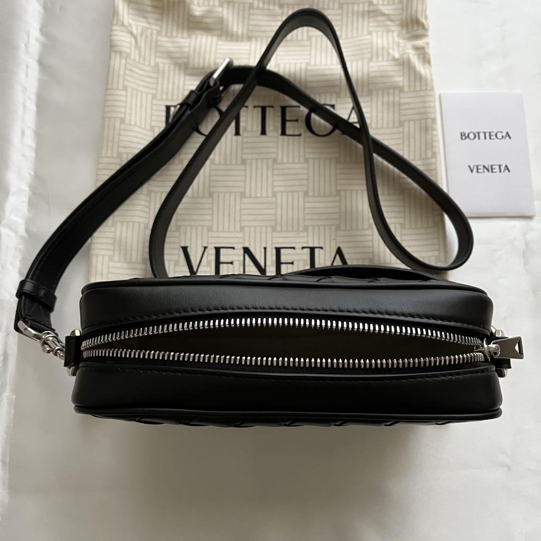 新品未使用 BOTTEGA VENETA ミニ イントレチャート カメラバッグ