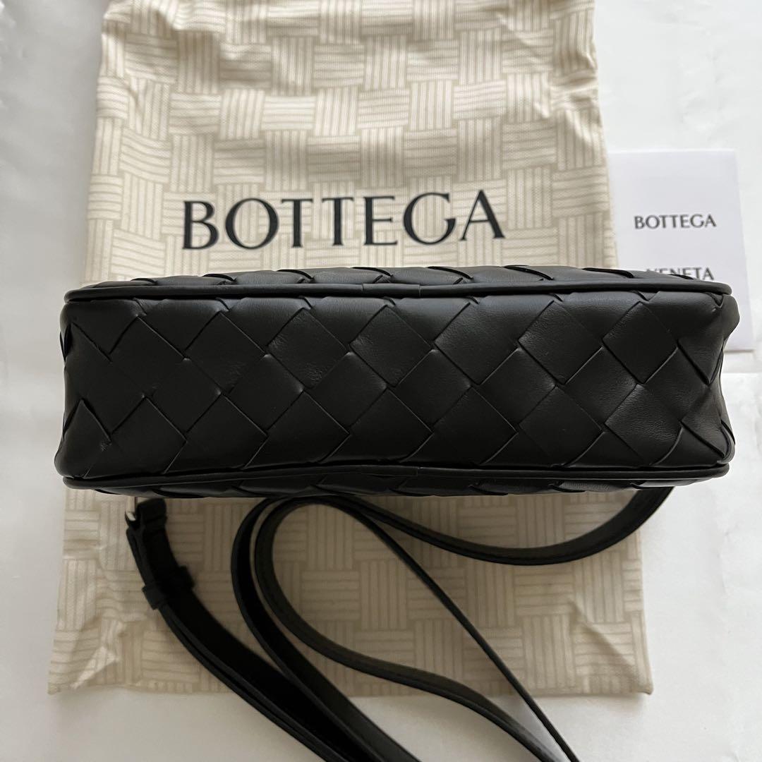 新品未使用 BOTTEGA VENETA ミニ イントレチャート カメラバッグ