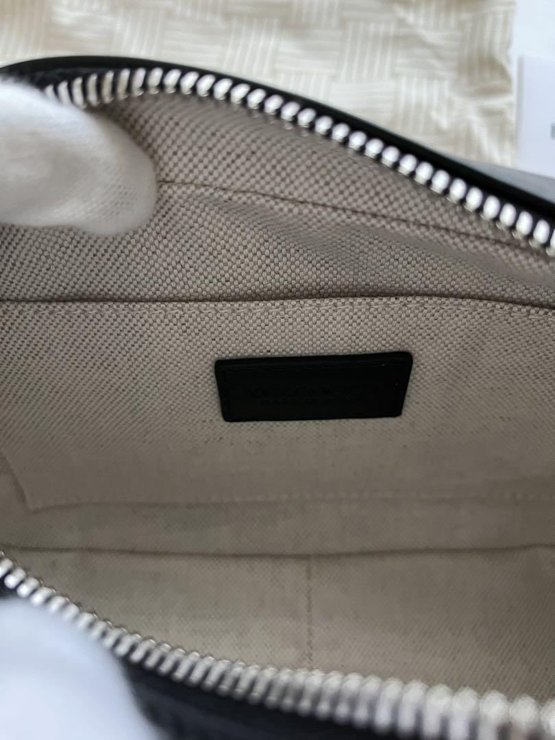新品未使用 BOTTEGA VENETA ミニ イントレチャート カメラバッグ