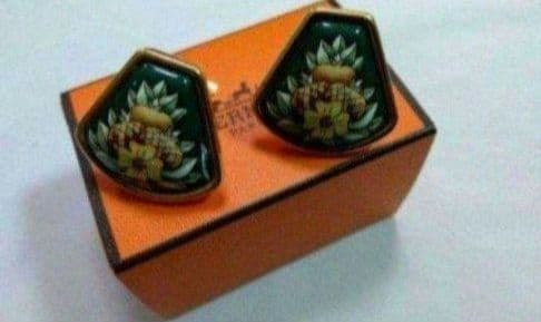 〜10|26まで 価格 ヴィンテージ エマイユ七宝焼扇型イヤリング エルメスHERMES