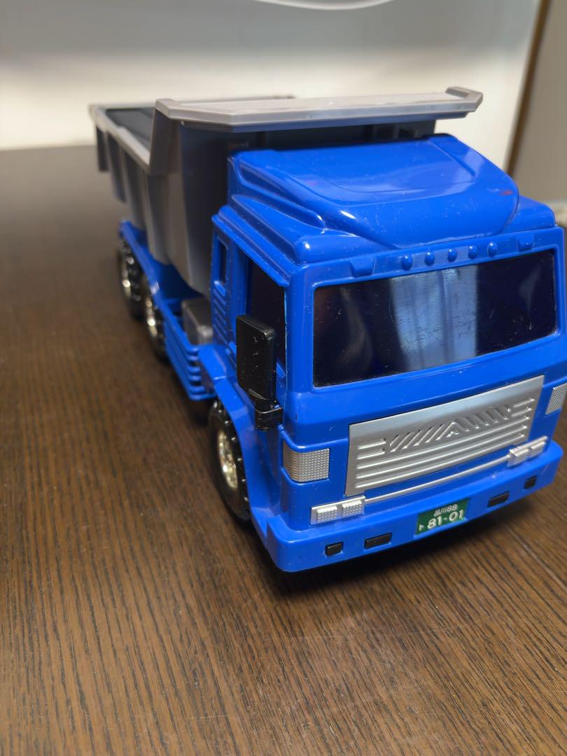 トミカ ミニカーセットとスロープトラック キャリアカー 名城線