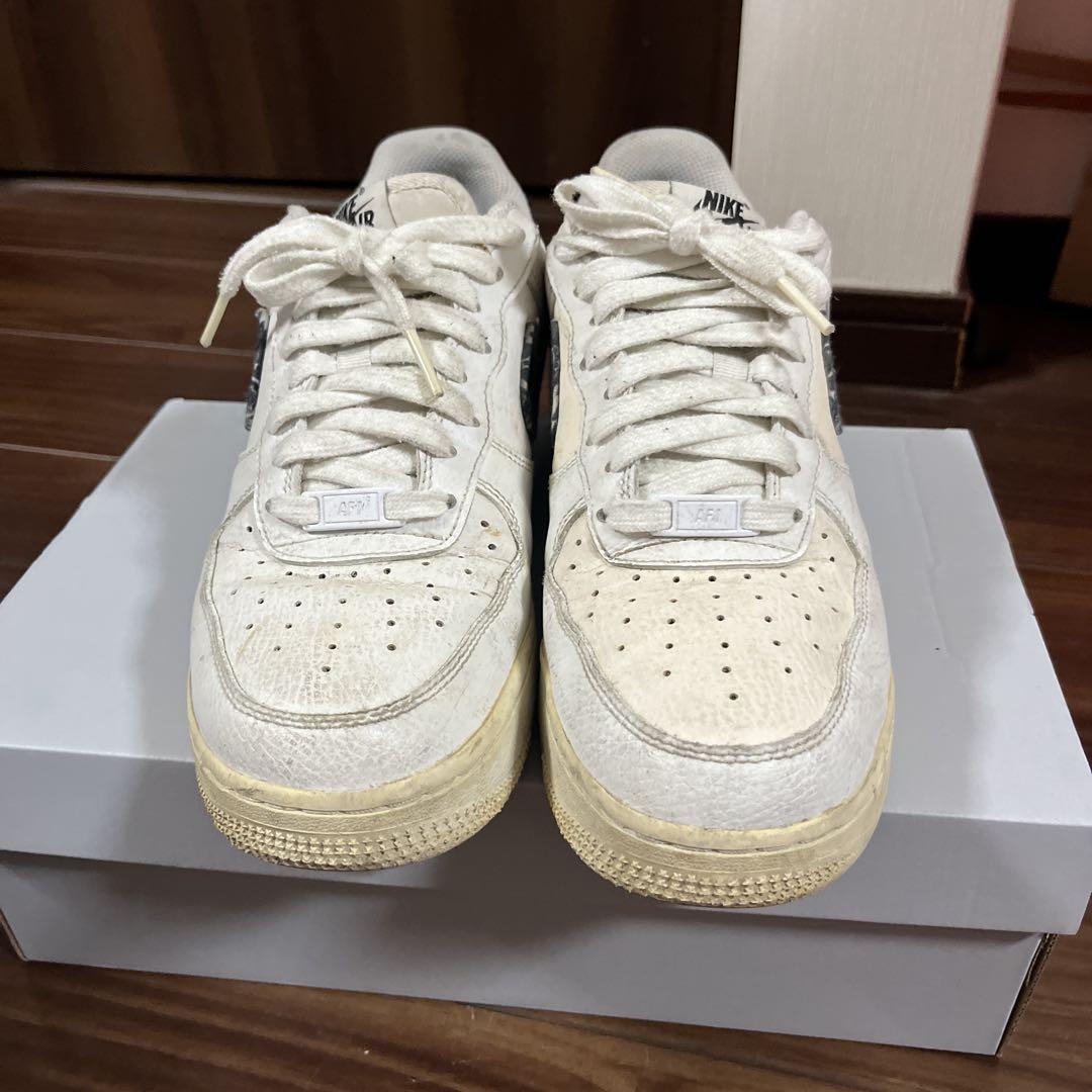 NIKEエアフォースワンペイズリー