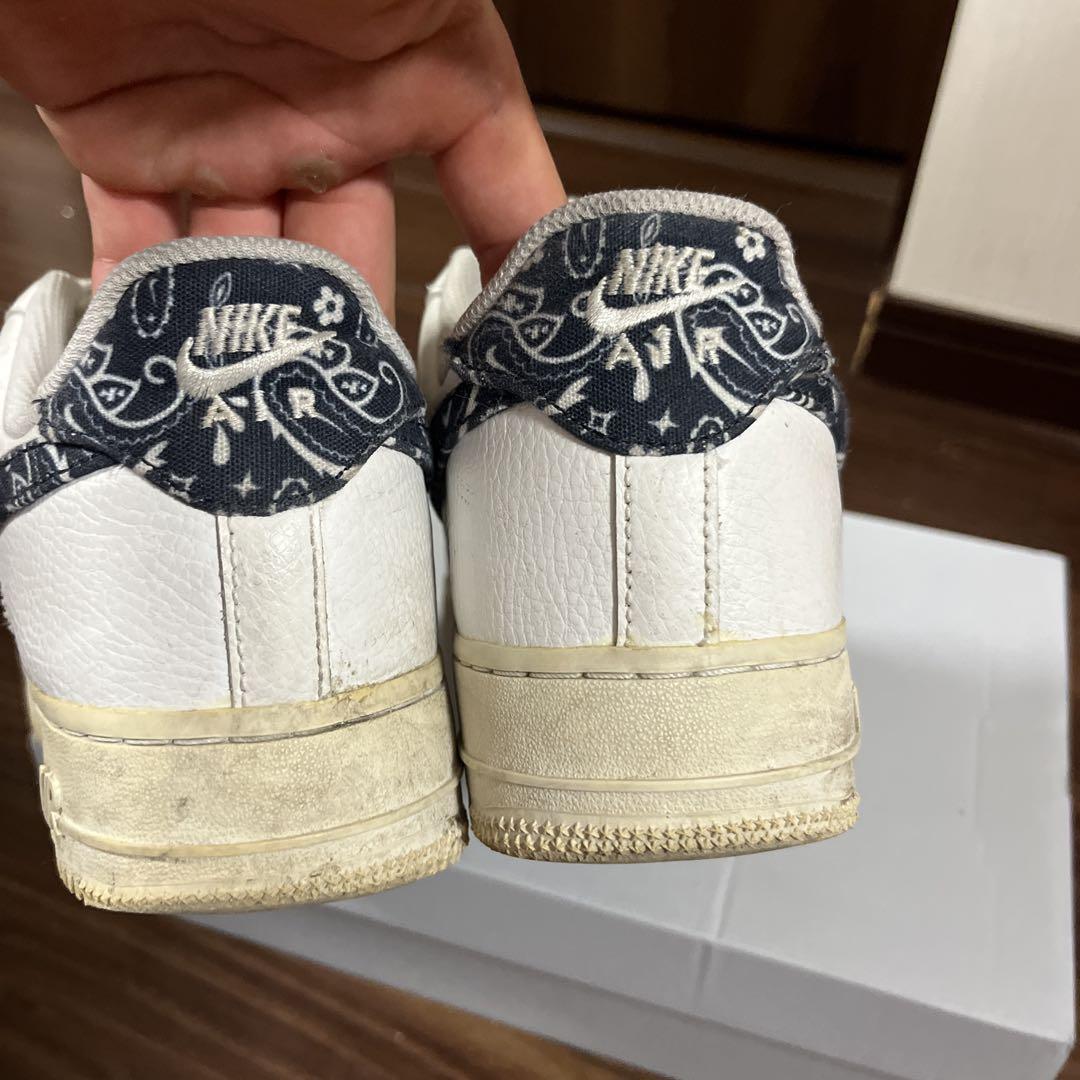 NIKEエアフォースワンペイズリー