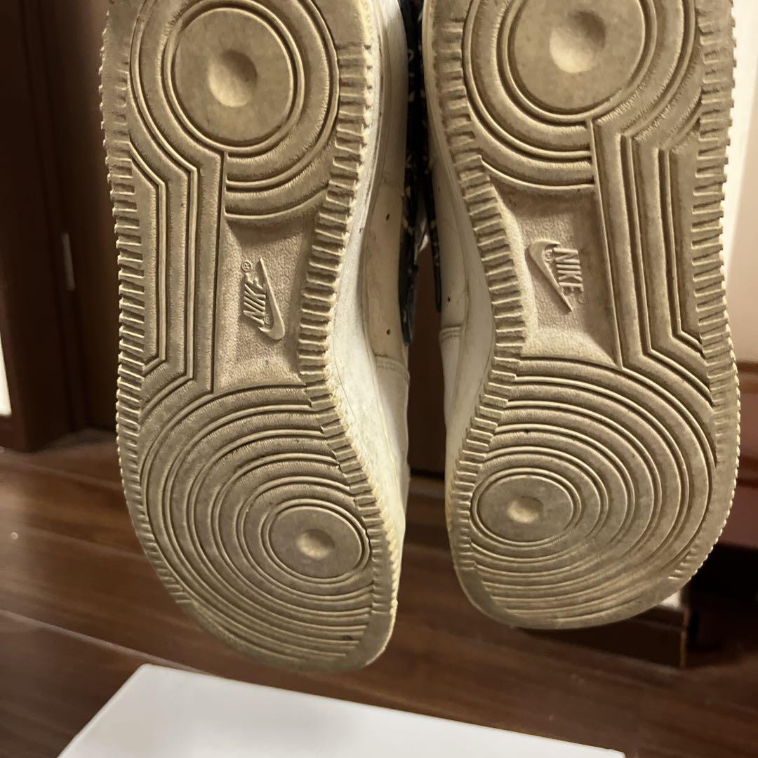 NIKEエアフォースワンペイズリー