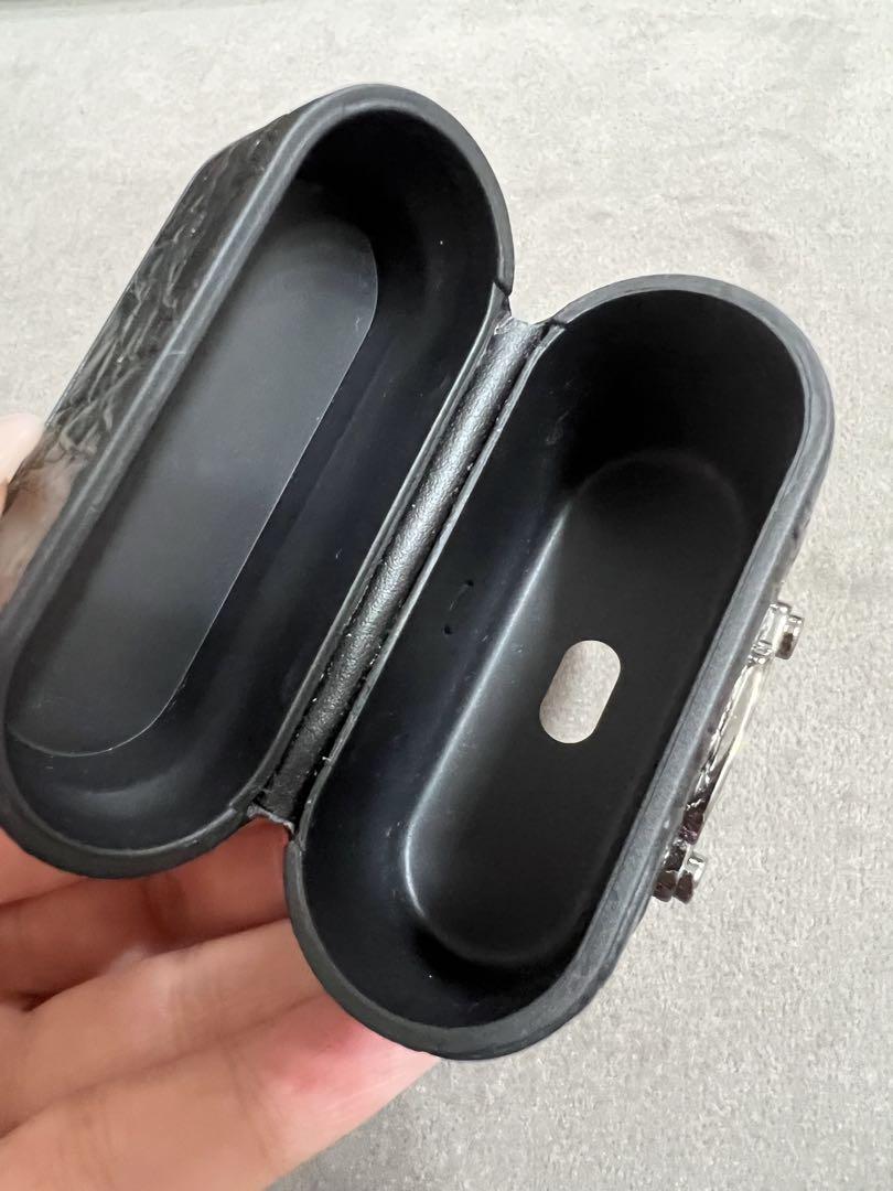 FENDI FFロゴ クロコ Airpods Pro ケース ブラック 未使用品