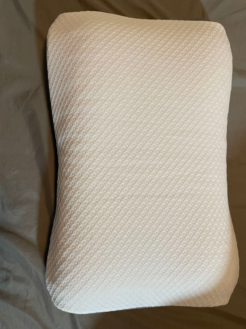 RoKy 立体メッシュ 枕目立った傷や汚れなし MARWIL-DEMENAGEMENTS_CH