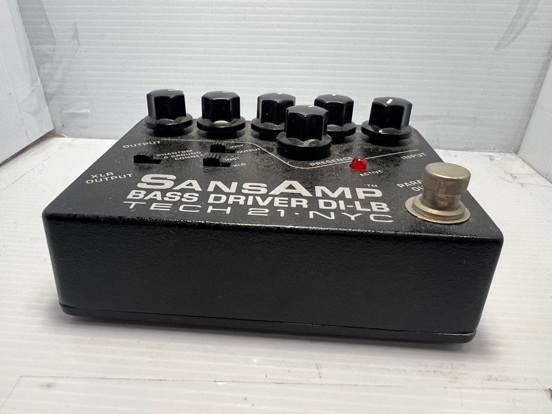 海外通販！ SansAmp BASS DRIVER DI-LB Tech 21 NYCやや傷や汚れあり