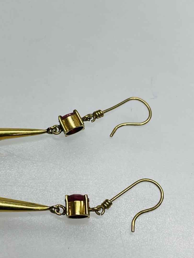 ブラブラルビー付きピアス・k18・1.7g・刻印有り・中古品