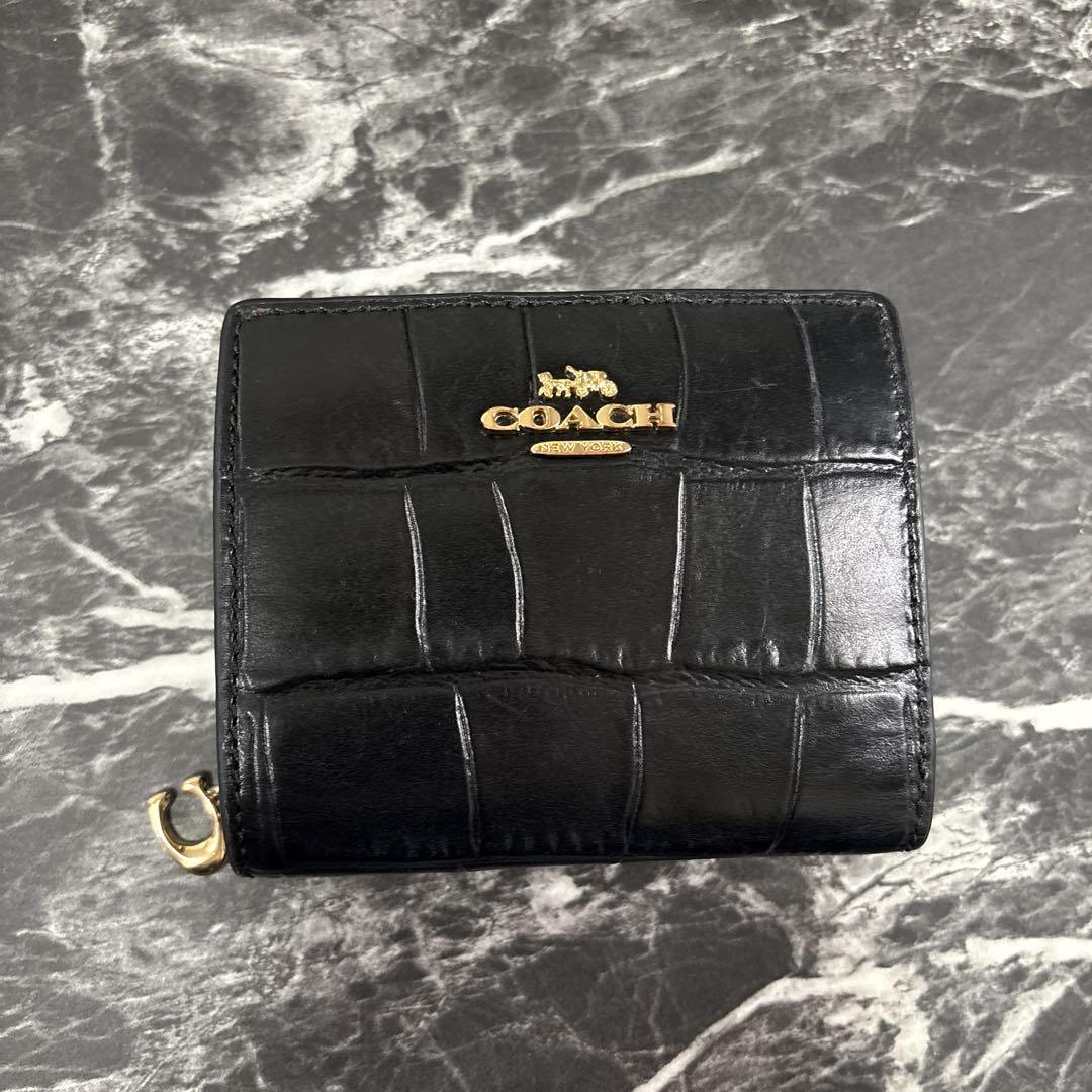 COACH 黒 二つ折り财布 レザー　コーチ　黒