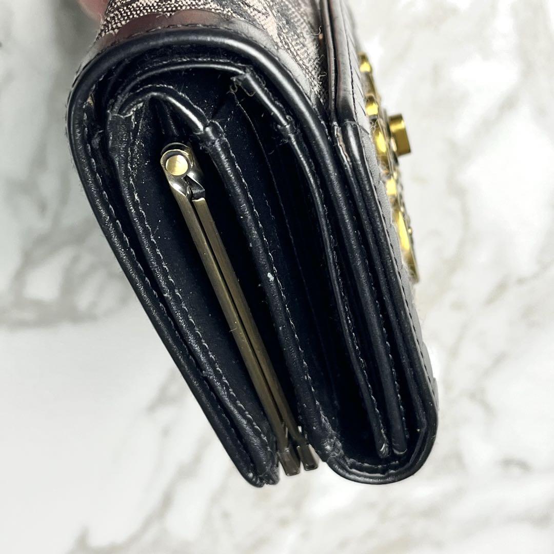[美品] ANNA SUI アナスイ　蝶の金具 三つ折り財布　がま口蝶ビックロゴ 未使用級 アナスイ 三つ折り財布 がま口 蝶 バタフライ 花柄