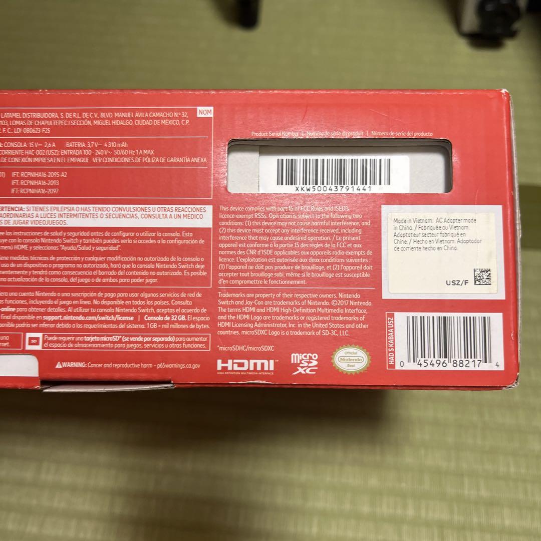新品未使用　新型ニンテンドースイッチ　ネオン　本体　海外版