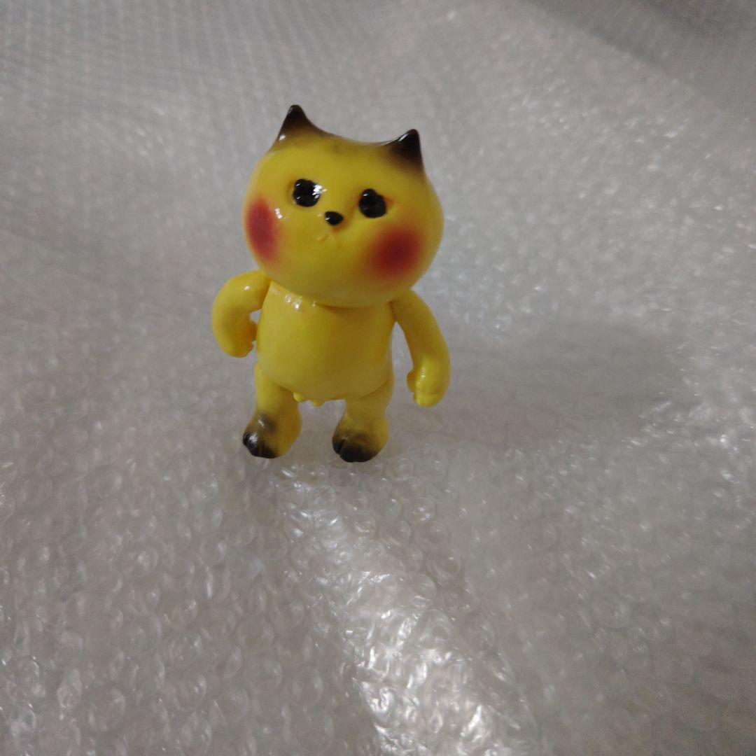 フテネコ ソフビ 黄色