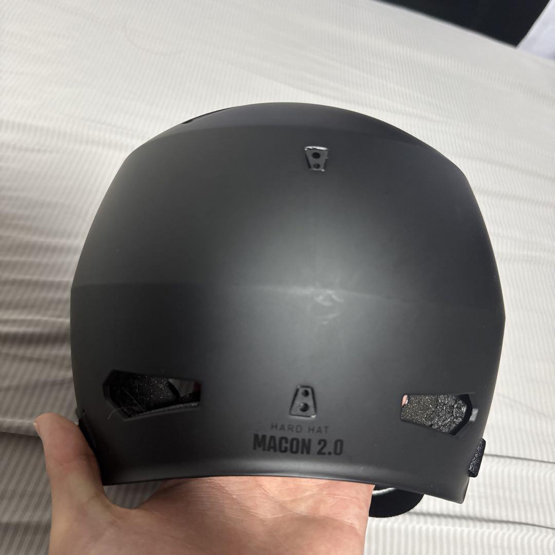 【新品未使用】bern マットブラック ヘルメット MACON2.0 bern バーンヘルメット バーン ヘルメット バイザー macon 2.0
