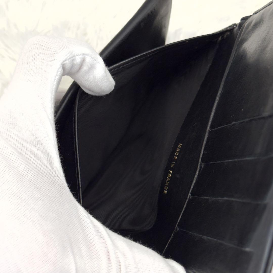 CHANEL シャネル