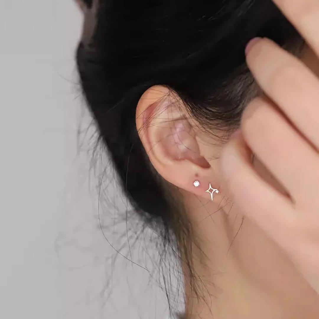 094Ar【ゴールド】ピアス　十字星　スター　大人可愛い　ダイヤ　CZ　S925 094Ar【ゴールド】ピアス十字星スター大人可愛いダイヤCZS925