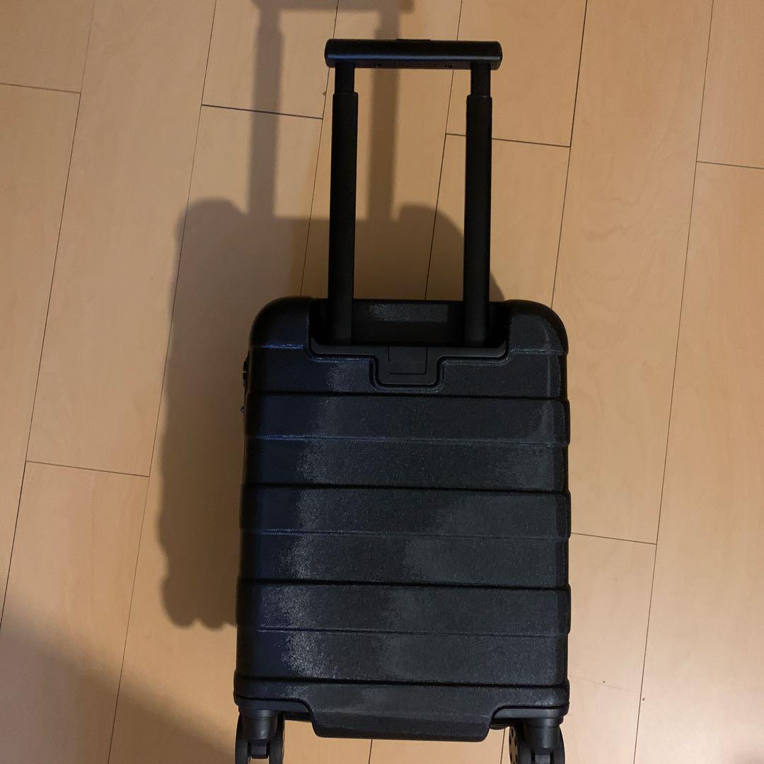 （美品）無印良品　バーを自由に調節できる　ハードキャリーケース（２０Ｌ）黒 バーを自由に調節できる ハードキャリーケース（20L） | 無印良品