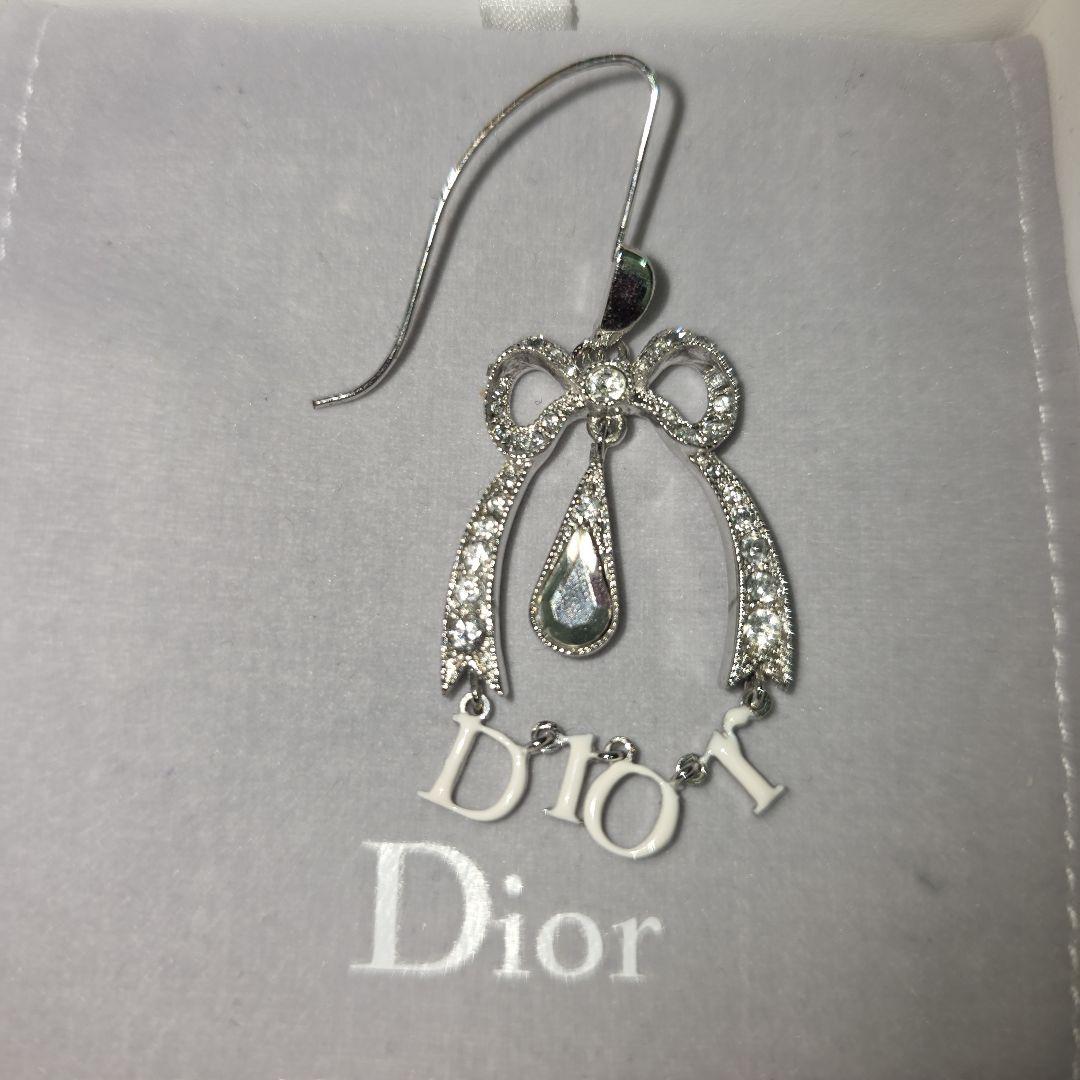 Dior リボンモチーフ ピアス 片耳用 FORTGASGNV_COM_BR