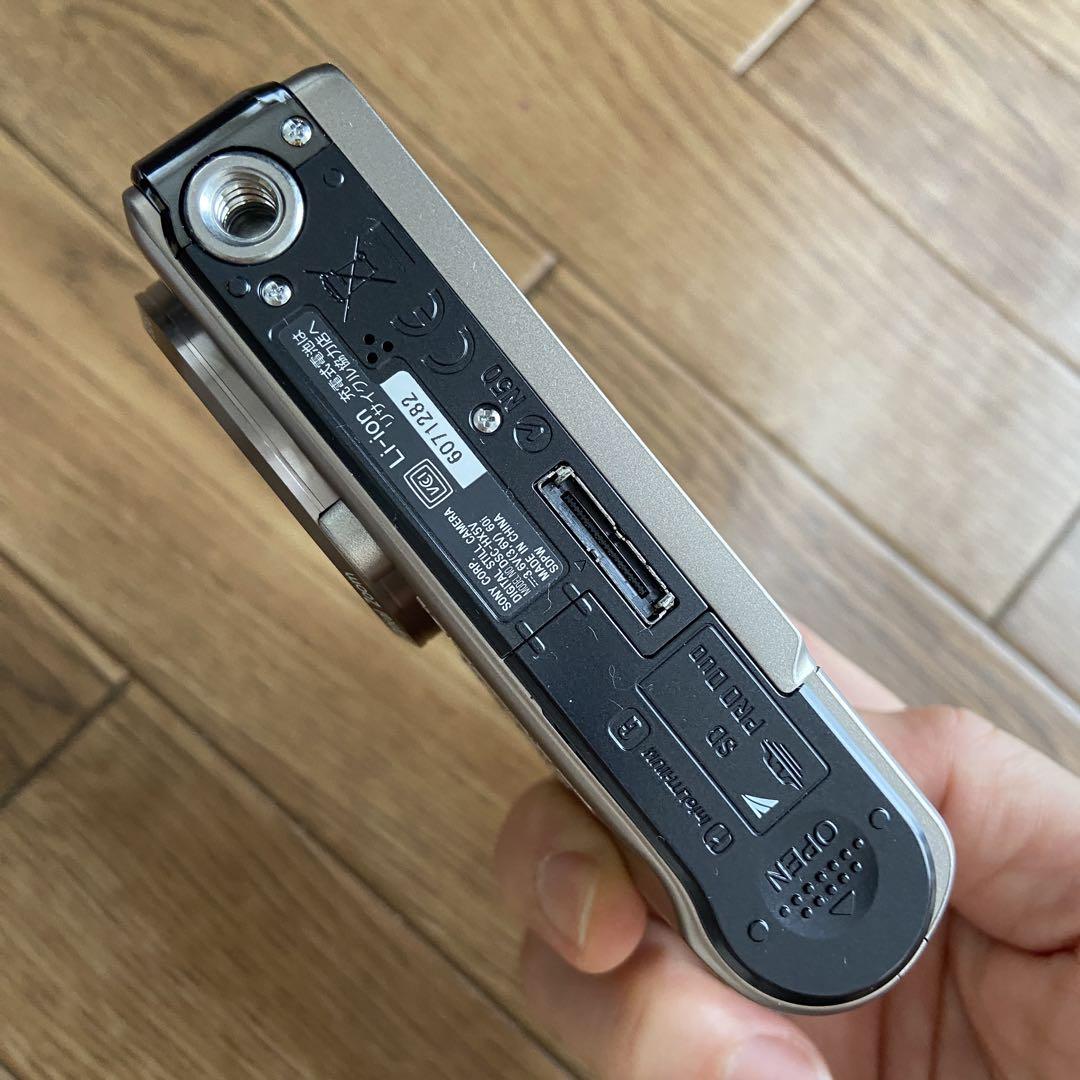 SONY サイバーショット DSC-HX5
