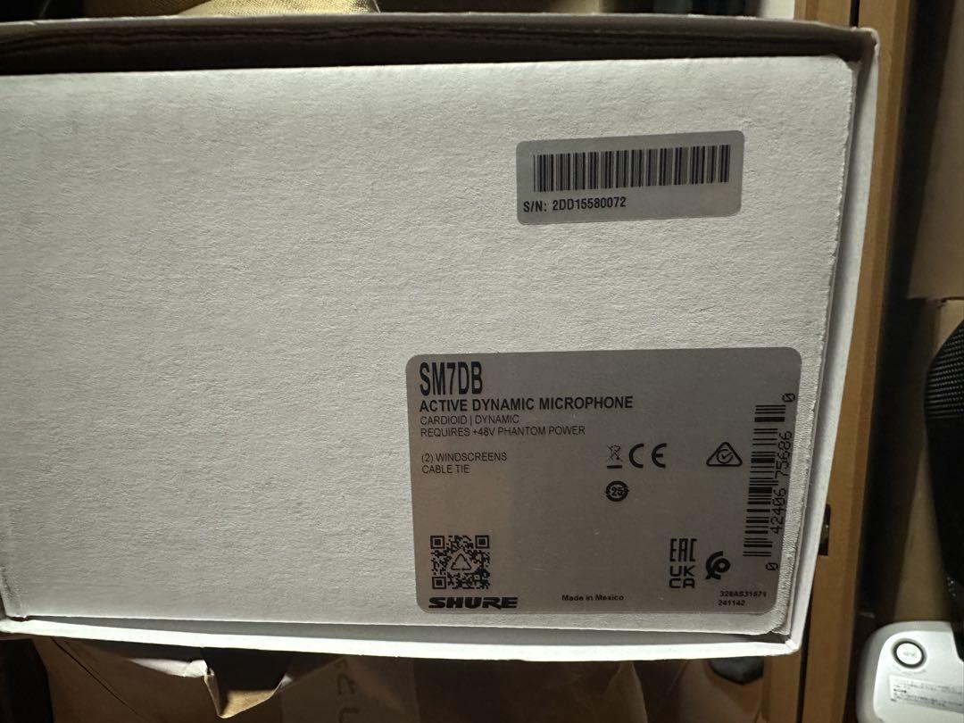 (新品未使用)SHURE SM7dB
